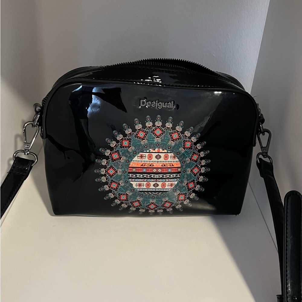 Desigual Bag 🖤 Like new
